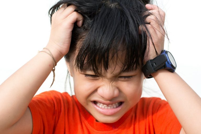 How to Deal With Lice When it Shows Up at Your House