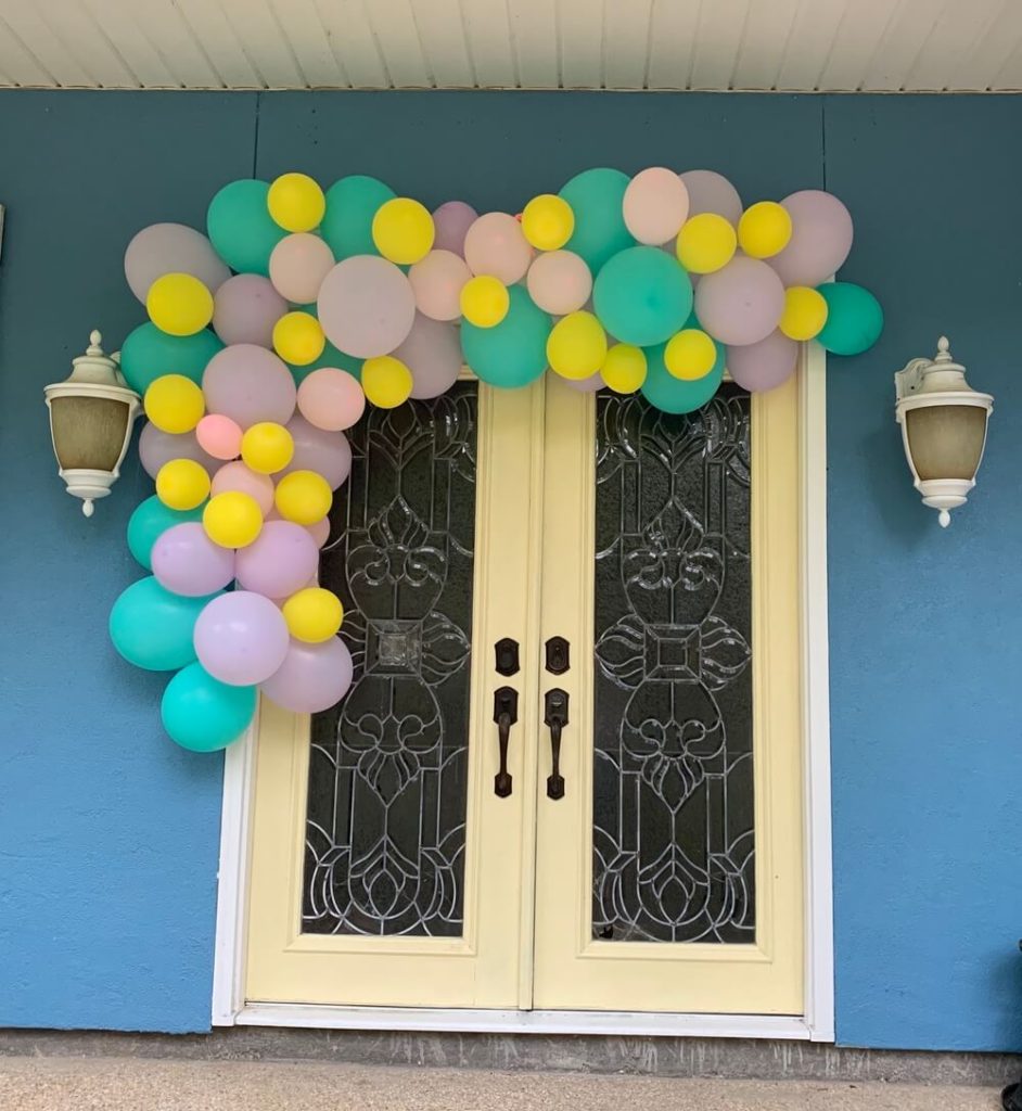 how to tape a balloon arch to the wall｜TikTok Search